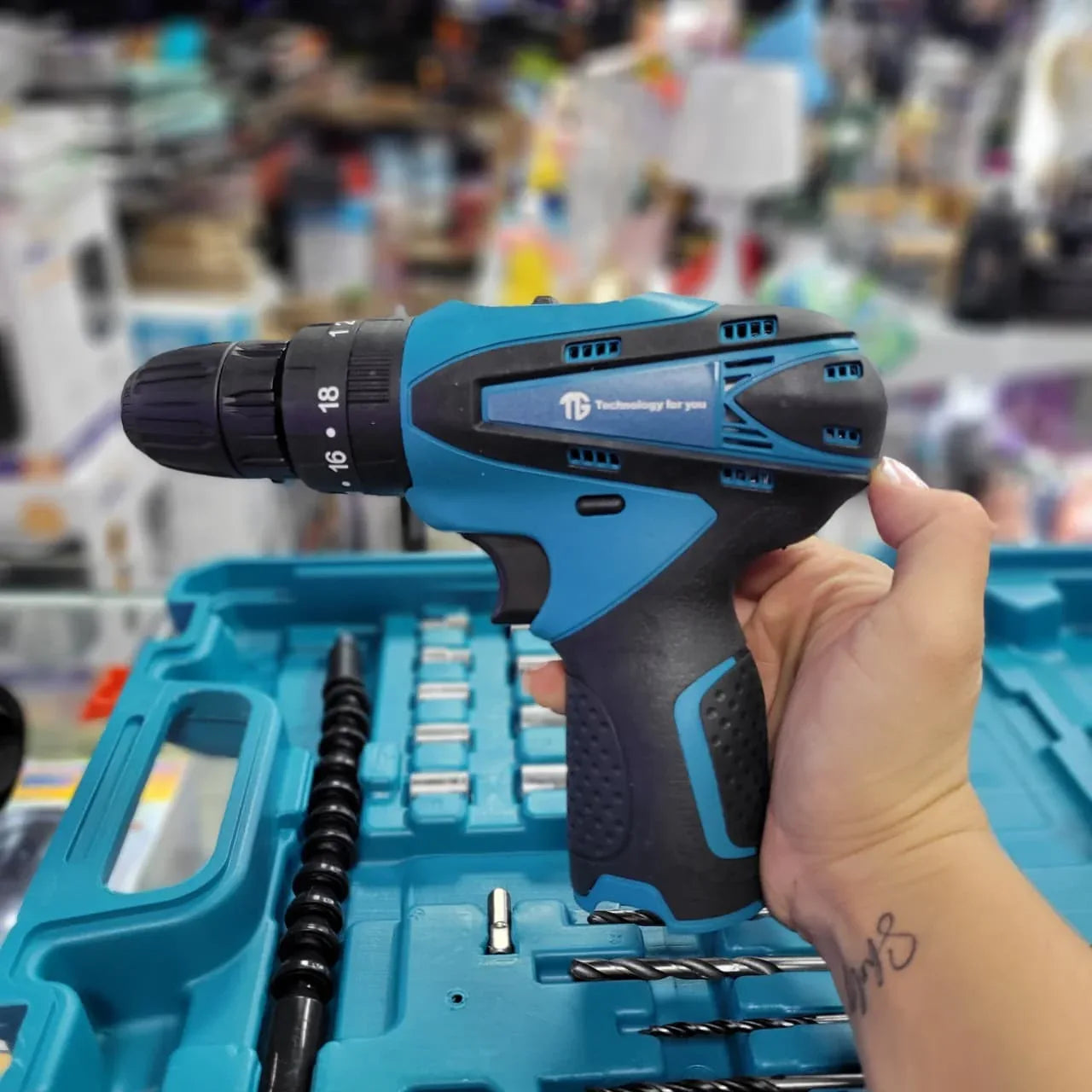 Taladro Piezas +2 Baterias TG