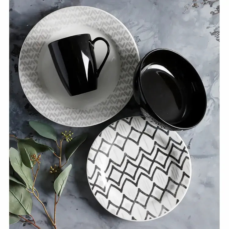 Vajilla Corona Dinka