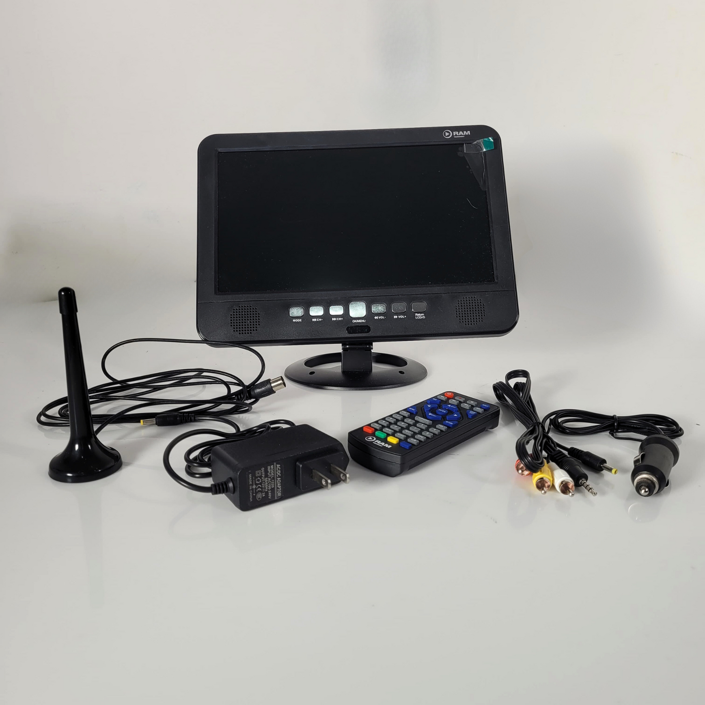 TELEVISOR PORTATIL 10"