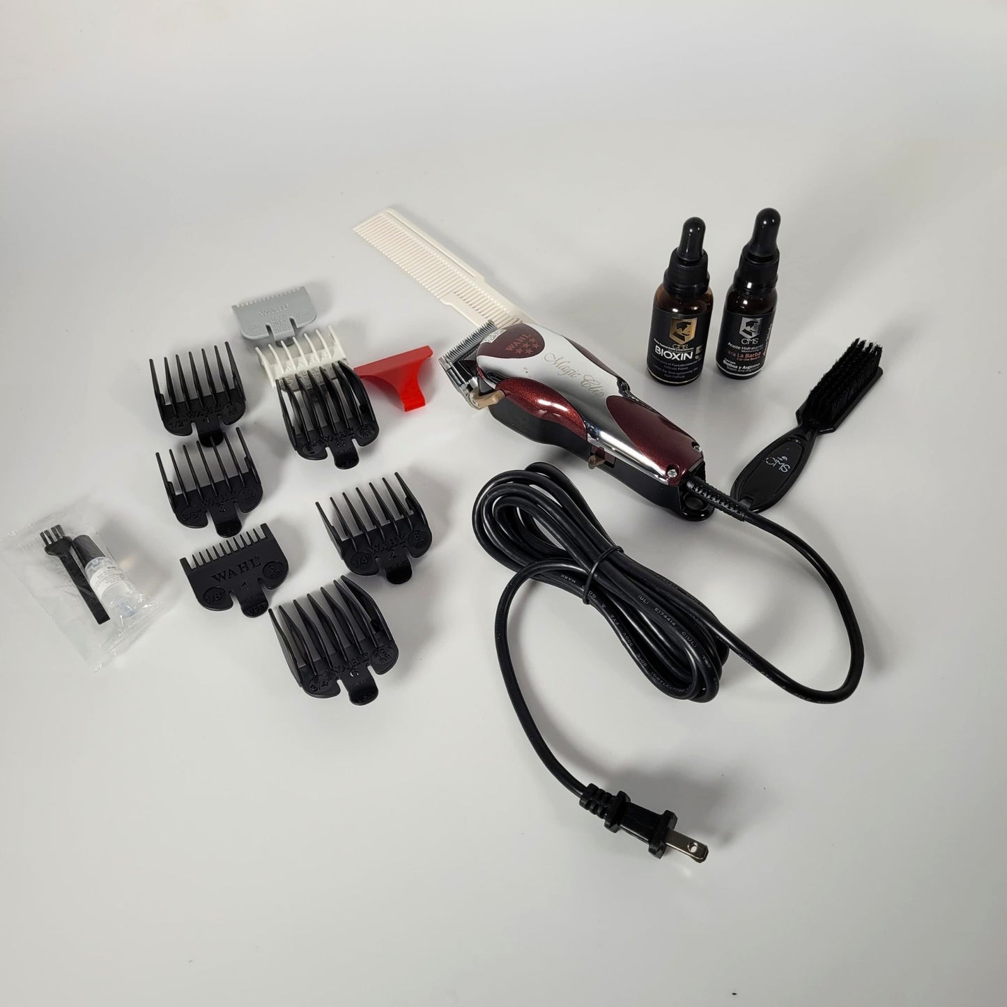 COMBO WAHL MAGIC CLIP OBSEQUIO MINOXIDIL CMS + HIDRATADOR + CEPILLO BARBA