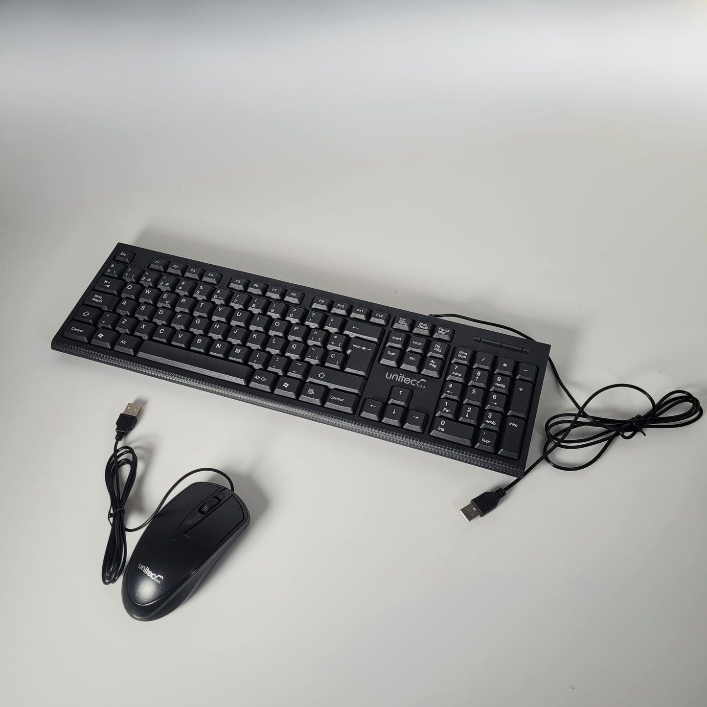 COMBO TECLADO + MOUSE UNITEC + BASE REFRIGERANTE