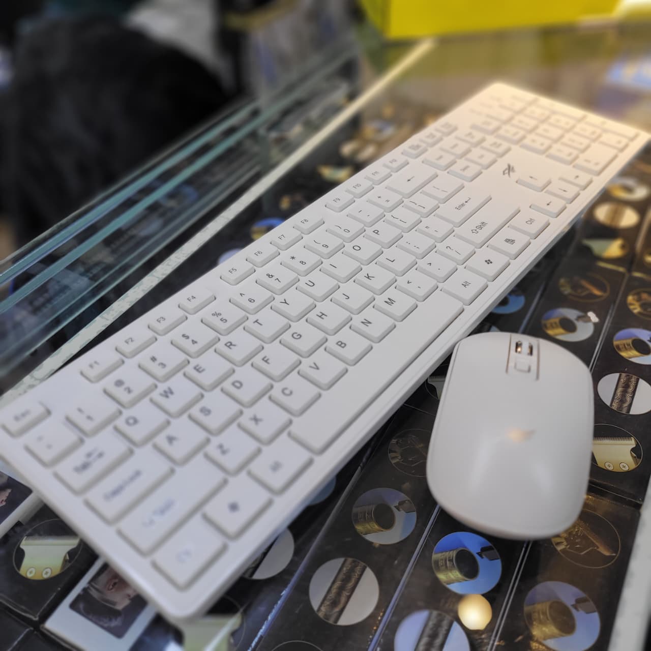 Teclado + Mouse Inalámbrico