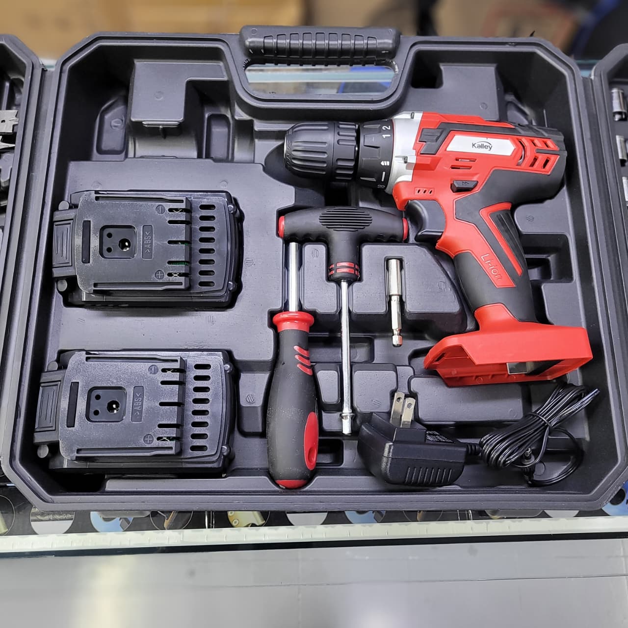 Taladro Inalámbrico Kalley 2 Baterías